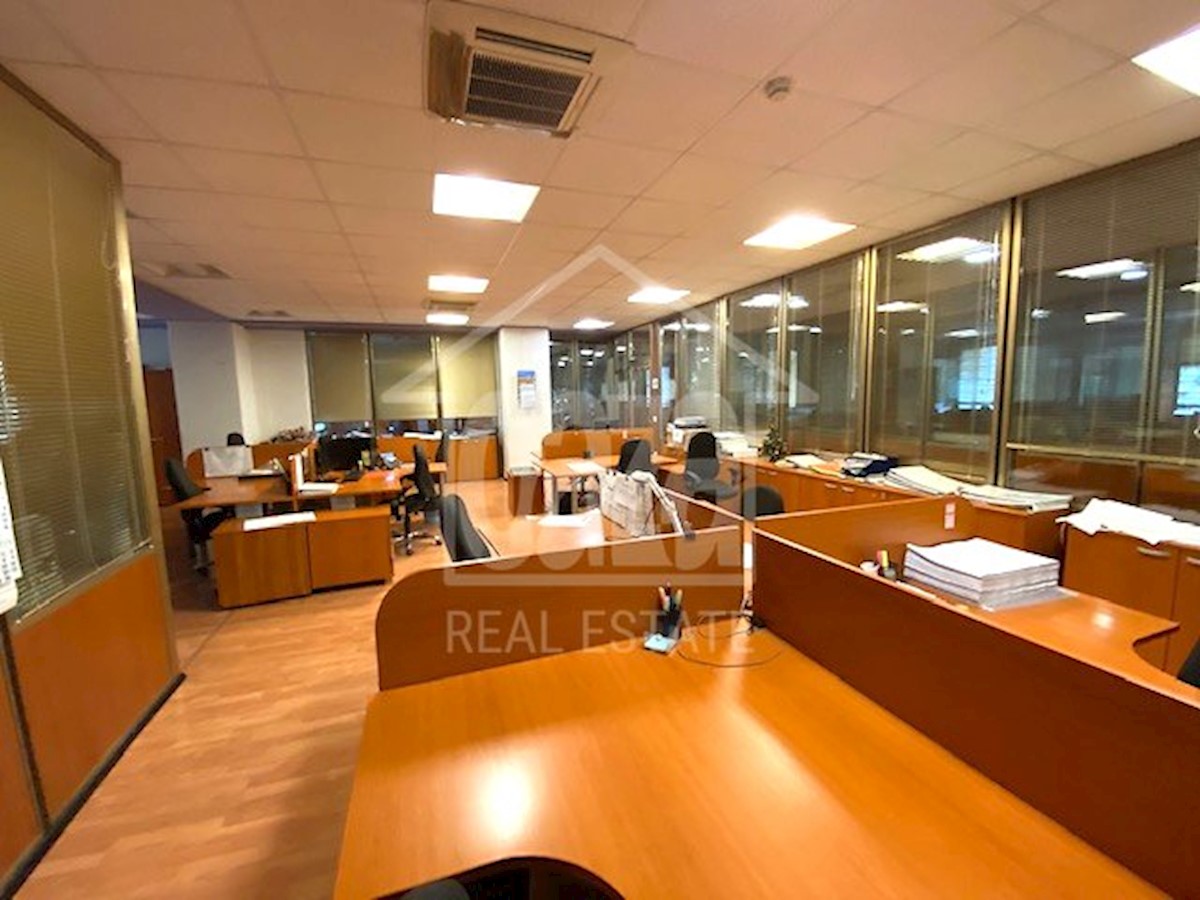 Business premises For rent - PRIMORSKO-GORANSKA  RIJEKA 