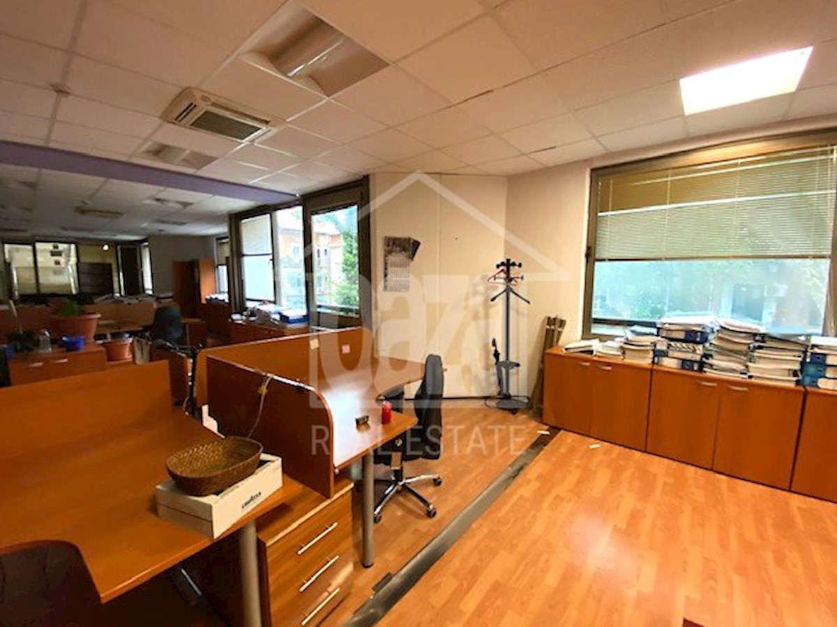 Business premises For rent - PRIMORSKO-GORANSKA  RIJEKA 