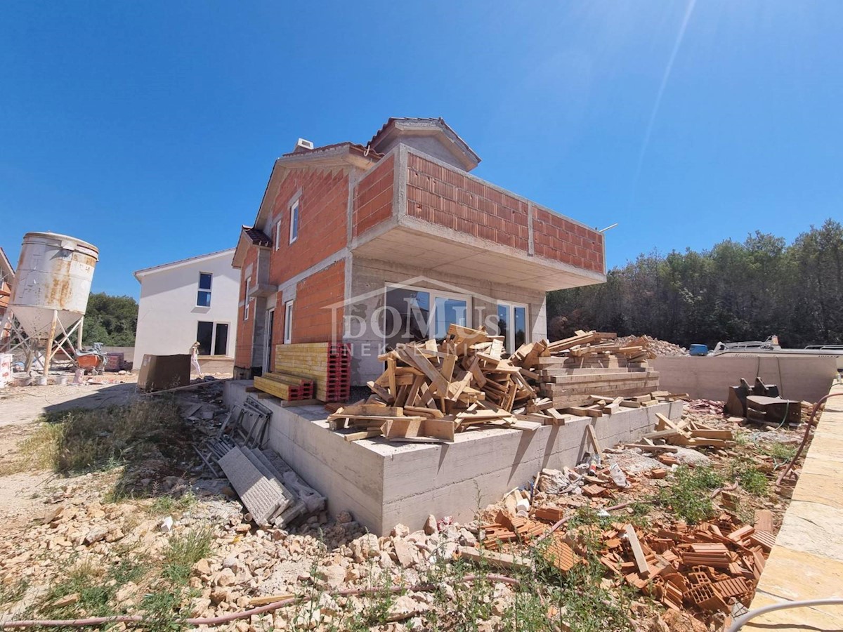 Maison À vendre - ŠIBENSKO-KNINSKA  ŠIBENIK 