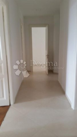 Flat For rent - Primorsko-goranska Rijeka - foto 2/9