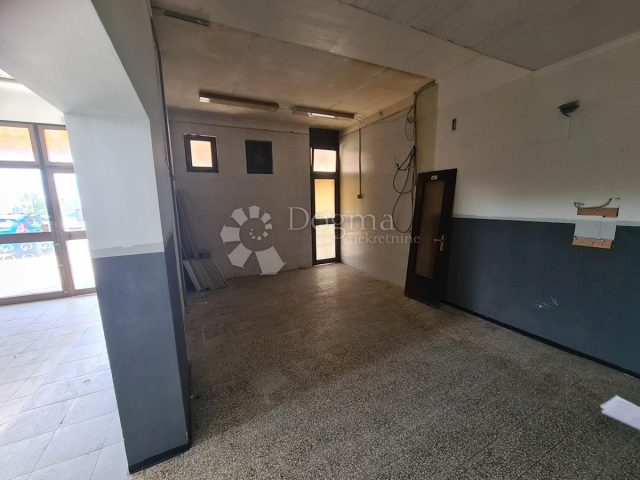 Poslovni prostori Na predaj - Primorsko-goranska Rijeka - foto 2/4
