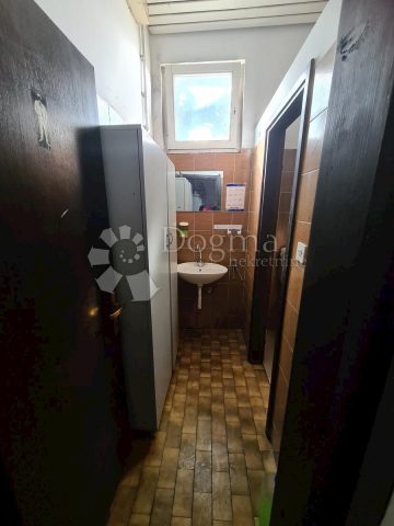 Poslovni prostori Naprodaj - Primorsko-goranska Rijeka - foto 5/5
