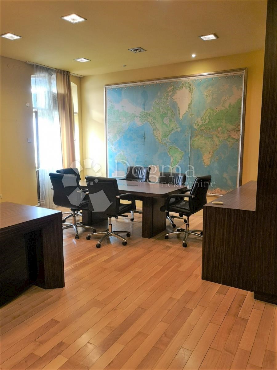 Business premises For rent RIJEKA