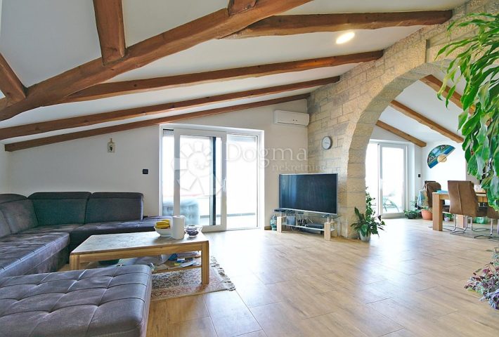 Haus zu verkaufen 600 m² – Kostrena