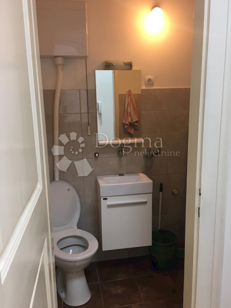 Flat For rent - PRIMORSKO-GORANSKA  RIJEKA 