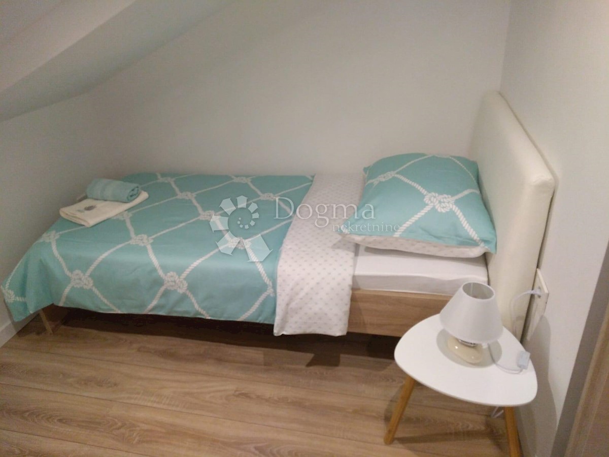 Flat For rent - PRIMORSKO-GORANSKA  RIJEKA 