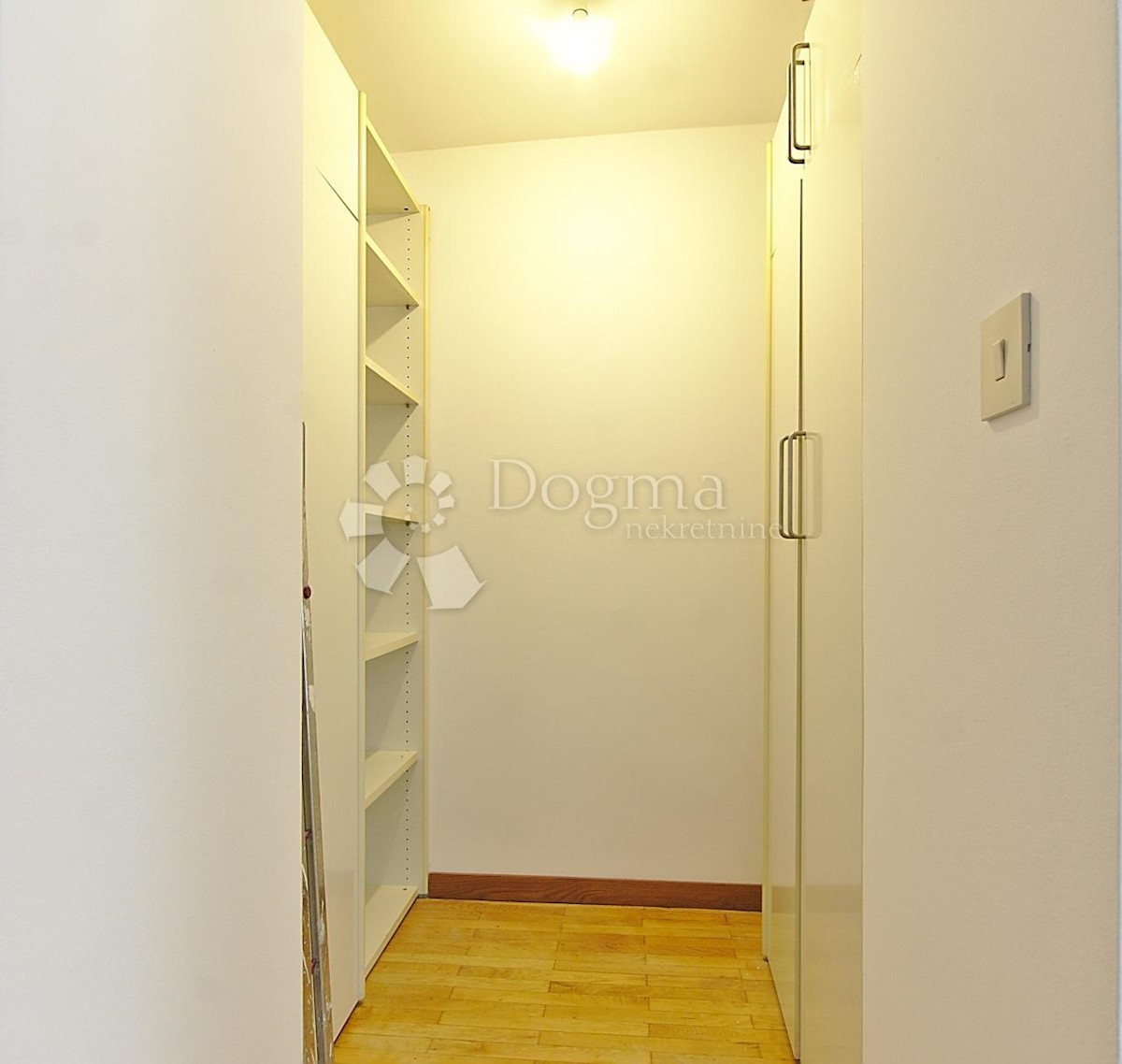 Apartmán K pronájmu - PRIMORSKO-GORANSKA  RIJEKA 