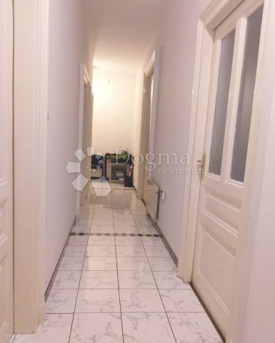 Locaux commerciaux à louer 26 m² – Rijeka