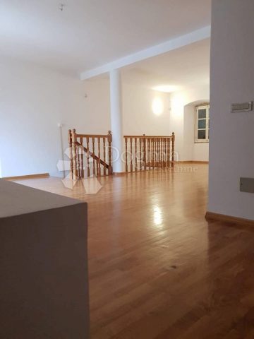 Lokal użytkowy Do wynajęcia - Primorsko-goranska Rijeka - foto 2/5