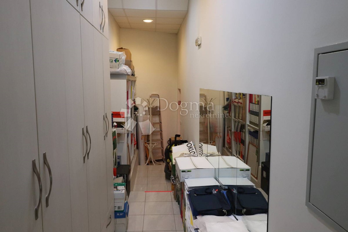 Poslovni prostor Na prodaju - PRIMORSKO-GORANSKA  RIJEKA 