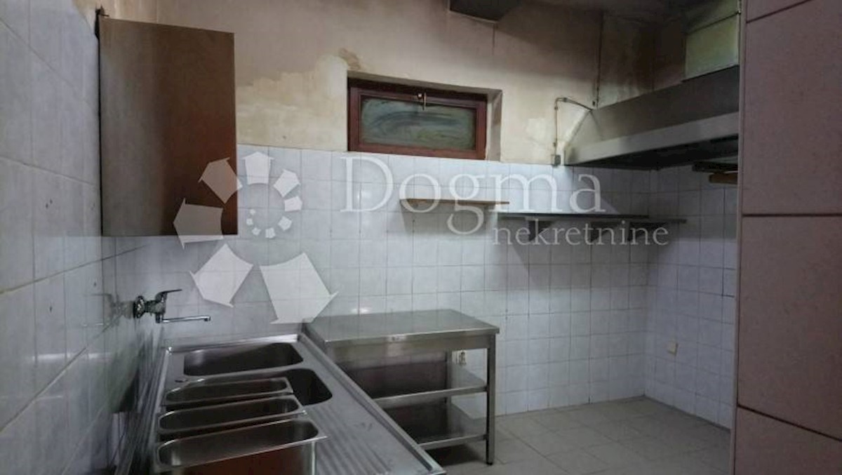 Commerciale In vendita - PRIMORSKO-GORANSKA  KASTAV 