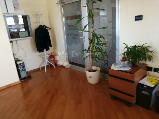 Gewerbefläche Zu vermieten - Primorsko-goranska Rijeka - foto 5/6