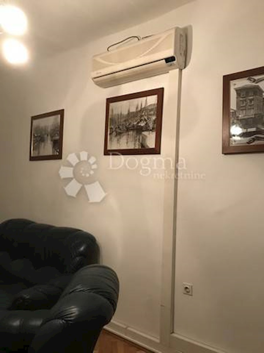 Flat For rent - PRIMORSKO-GORANSKA  RIJEKA 