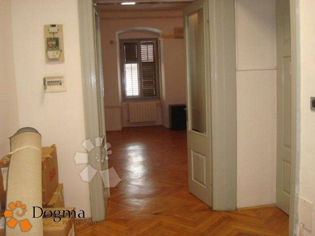 Business premises For rent - PRIMORSKO-GORANSKA  RIJEKA 