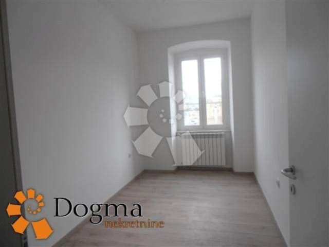 Lokal użytkowy Do wynajęcia - Primorsko-goranska Rijeka - foto 2/6