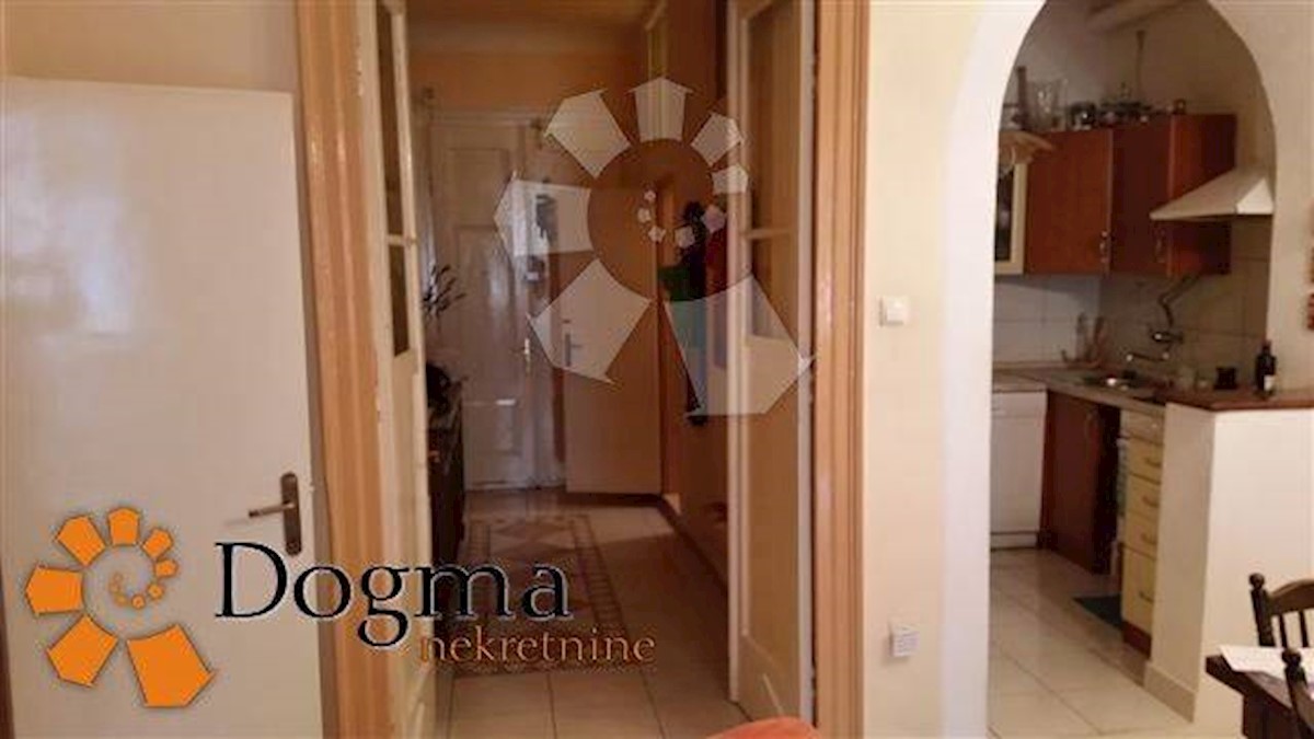 Apartma Za najem - PRIMORSKO-GORANSKA  RIJEKA 
