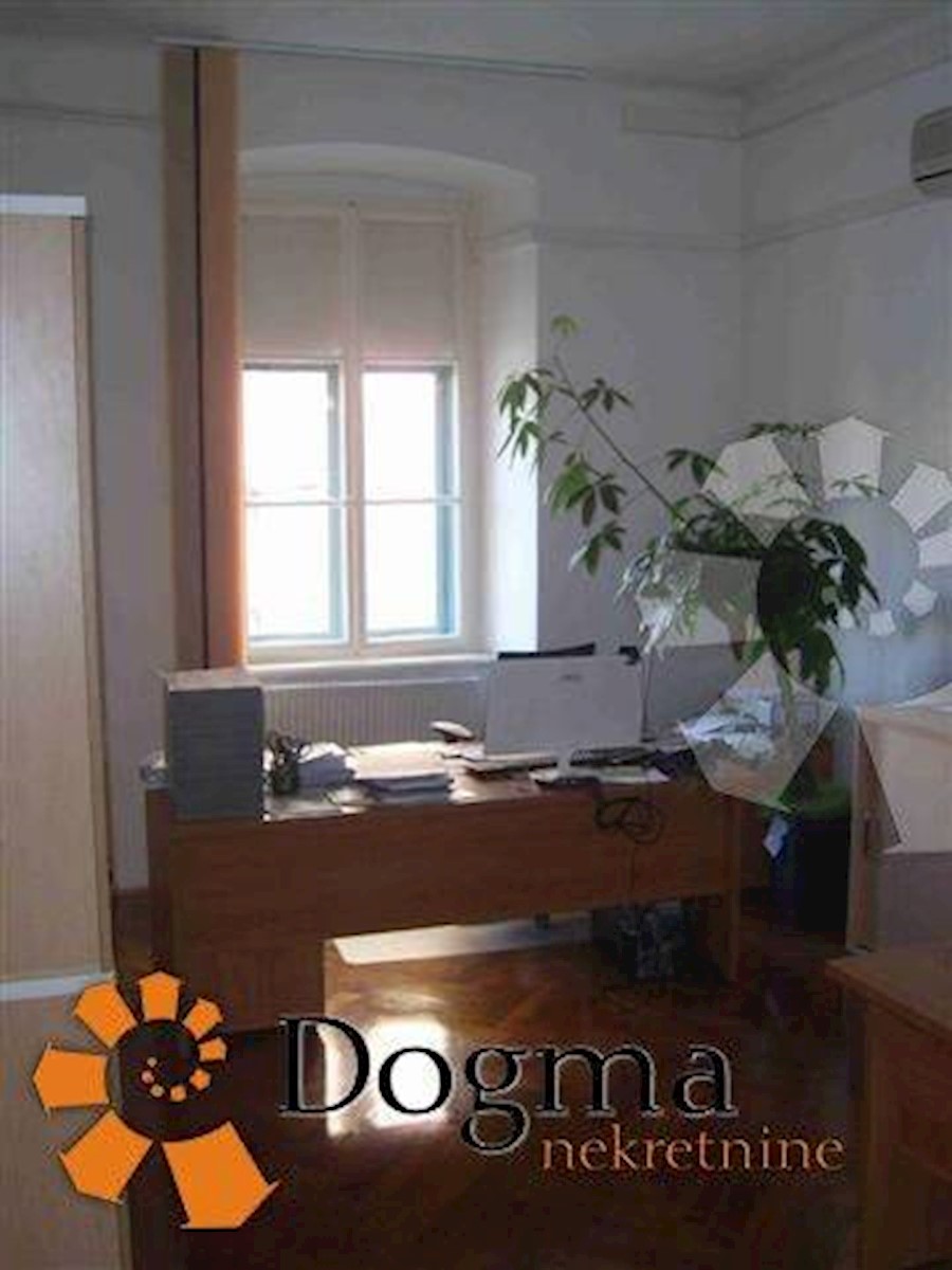 Business premises For rent - PRIMORSKO-GORANSKA  RIJEKA 