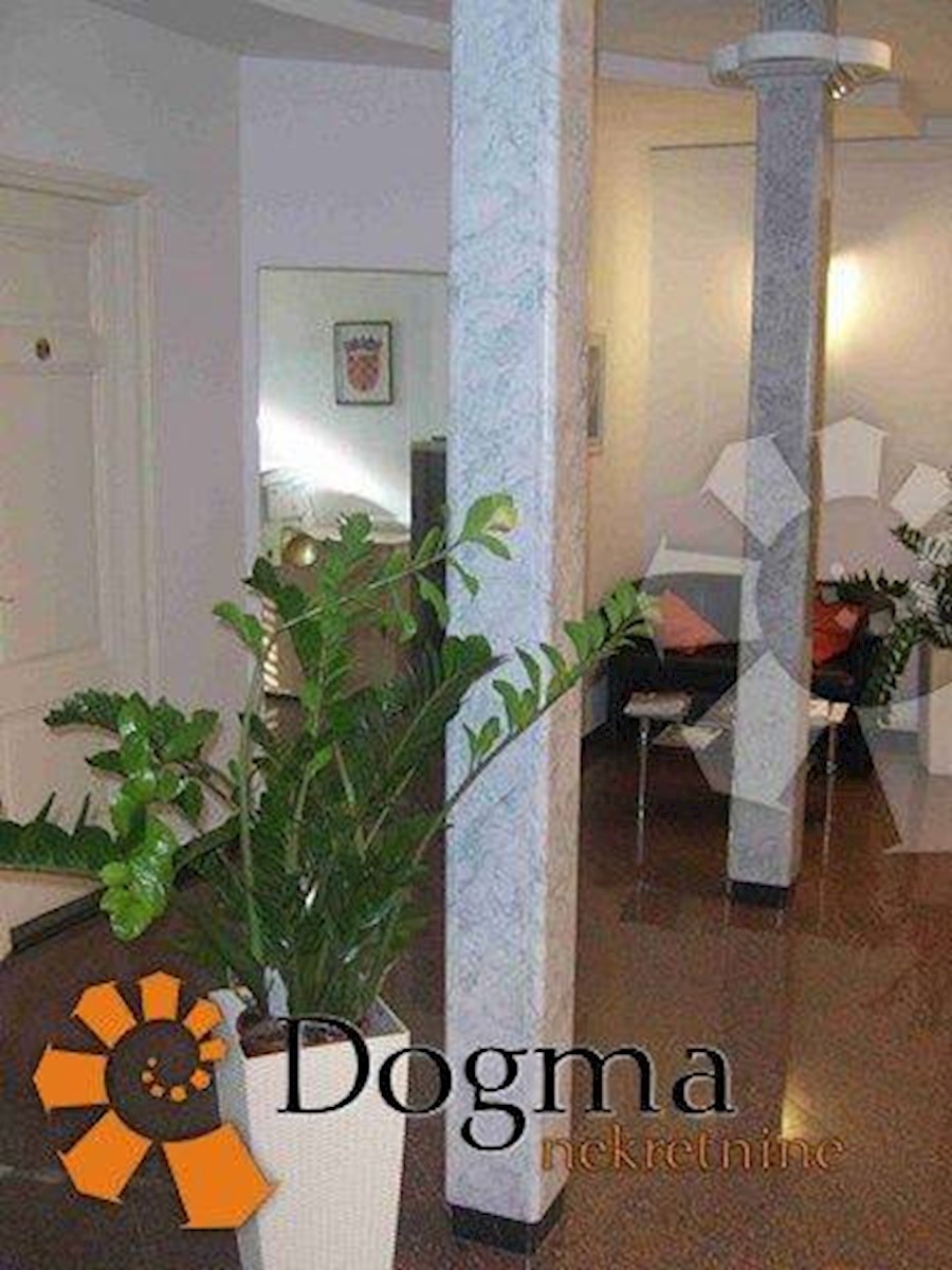 Business premises For rent - PRIMORSKO-GORANSKA  RIJEKA 