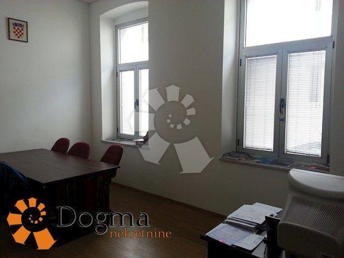 Business premises For rent - PRIMORSKO-GORANSKA  RIJEKA 