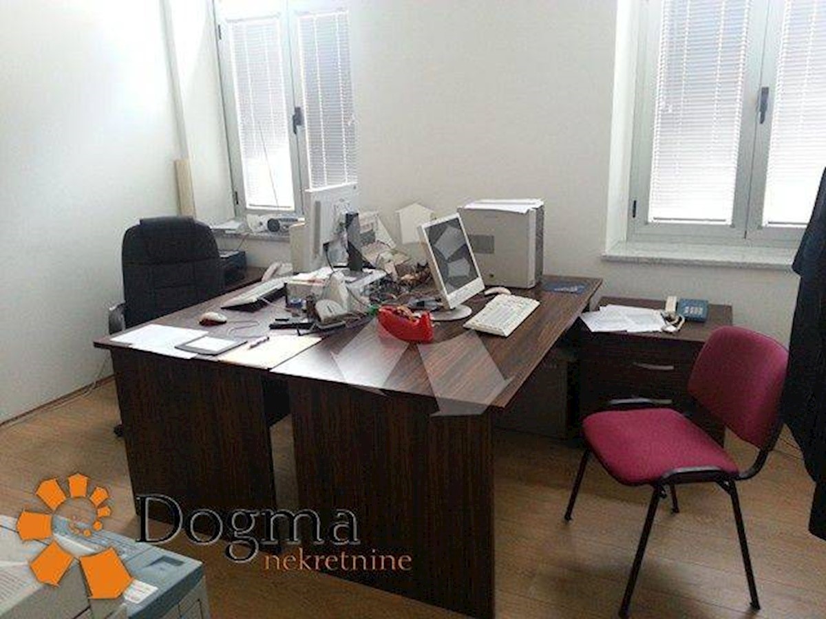 Business premises For rent - PRIMORSKO-GORANSKA  RIJEKA 