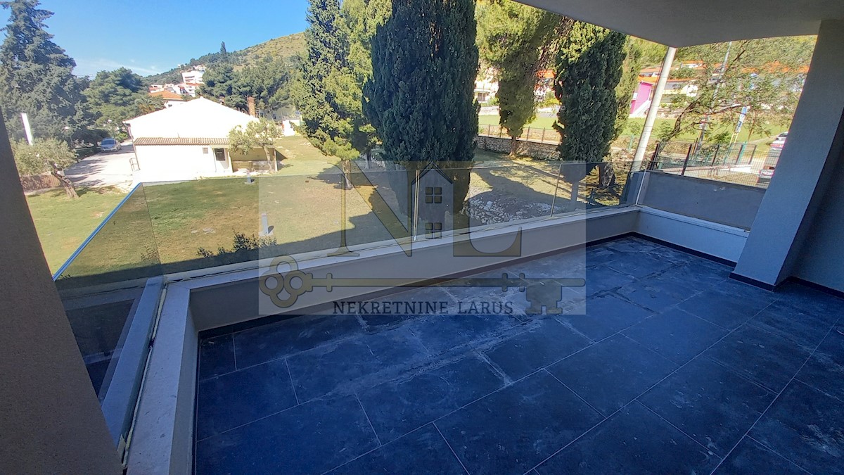 Apartma Na predaj - SPLITSKO-DALMATINSKA  SEGET 