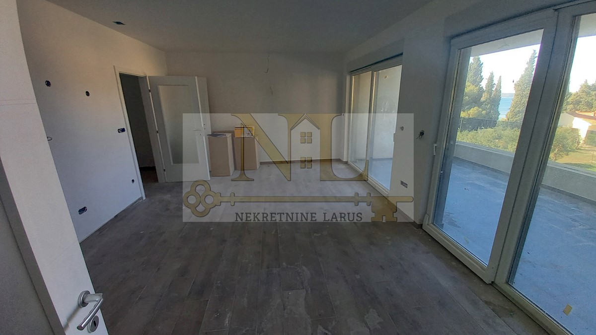 Apartma Na predaj - SPLITSKO-DALMATINSKA  SEGET 
