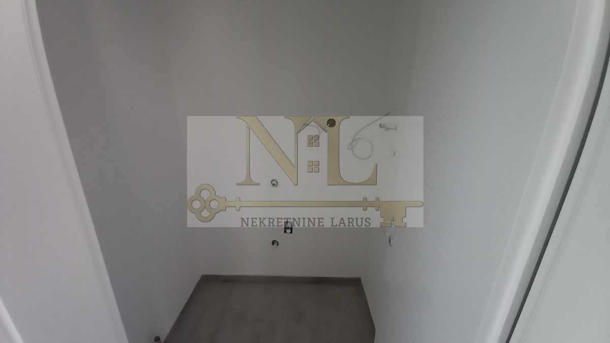 Apartma Na predaj - SPLITSKO-DALMATINSKA  SEGET 