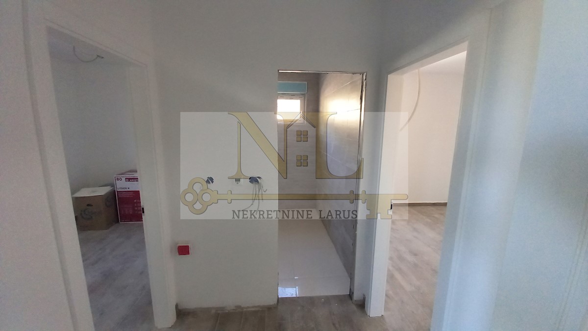 Apartma Na predaj - SPLITSKO-DALMATINSKA  SEGET 
