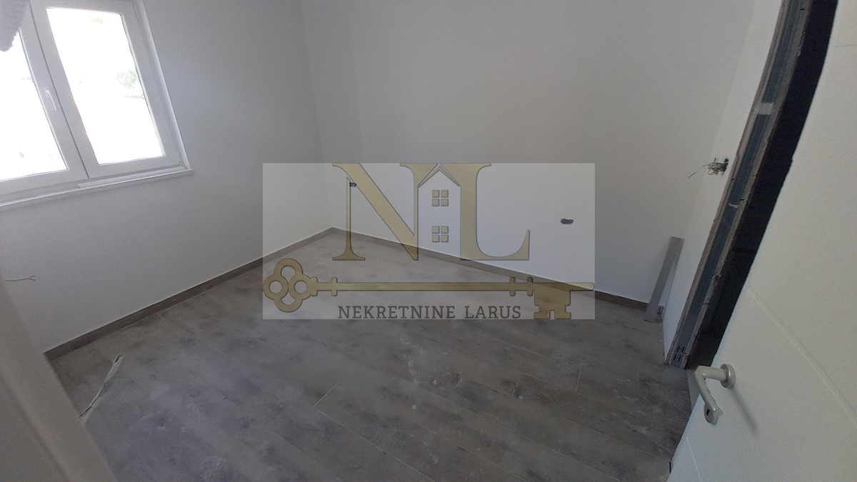 Apartma Na predaj - SPLITSKO-DALMATINSKA  SEGET 