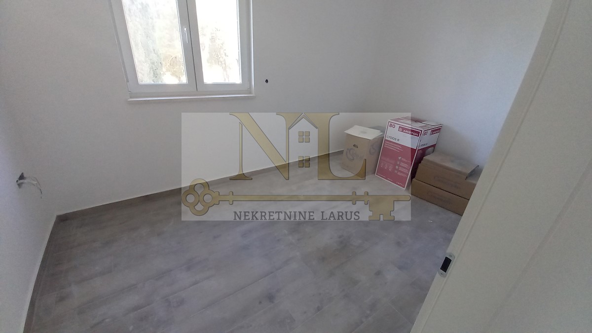 Apartma Na predaj - SPLITSKO-DALMATINSKA  SEGET 