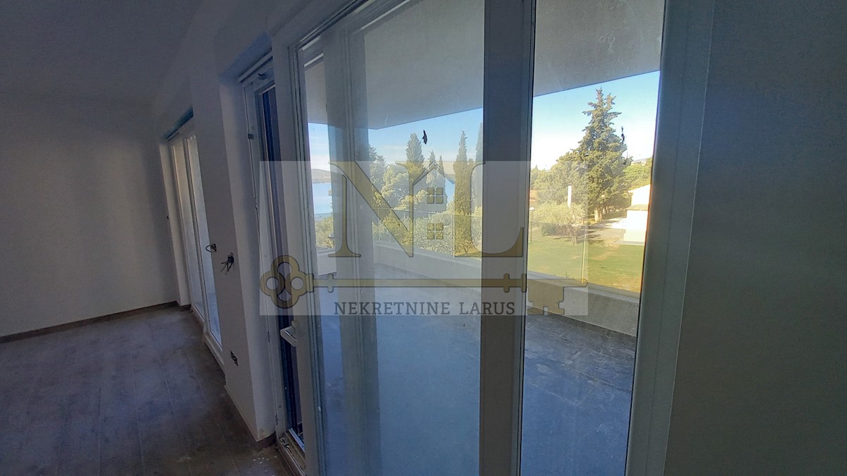 Apartma Na predaj - SPLITSKO-DALMATINSKA  SEGET 