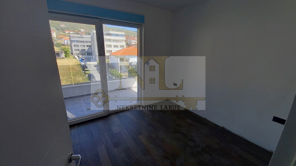 Apartmán Na prodej - SPLITSKO-DALMATINSKA  SEGET 