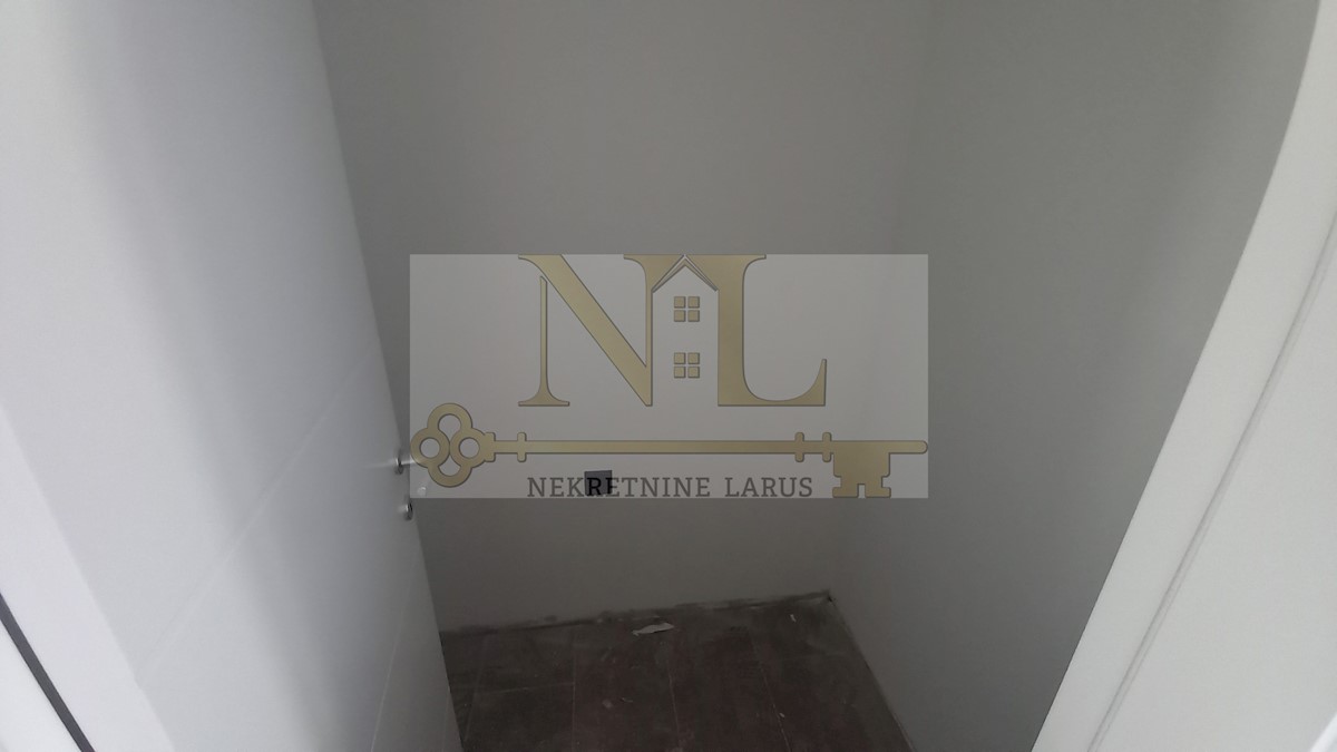 Apartma Na predaj - SPLITSKO-DALMATINSKA  SEGET 