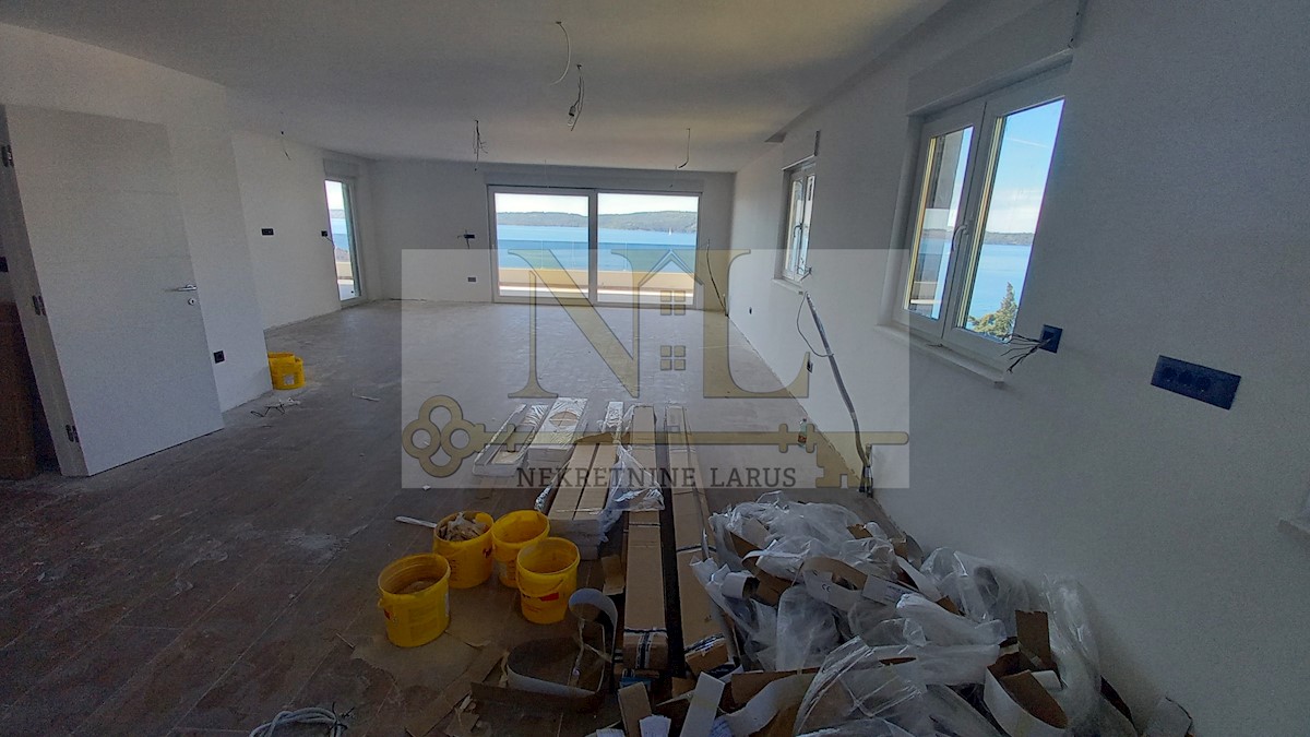 Apartma Na predaj - SPLITSKO-DALMATINSKA  SEGET 