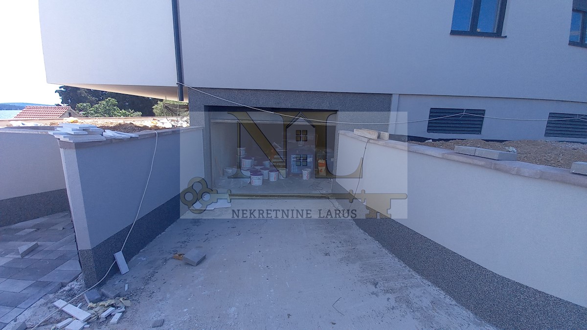 Apartma Na predaj - SPLITSKO-DALMATINSKA  SEGET 