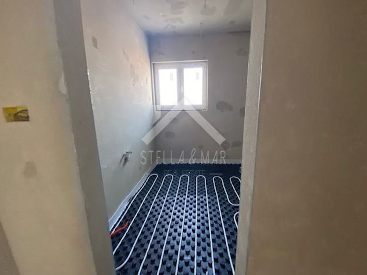 Hiša Na predaj - ZADARSKA  Vir