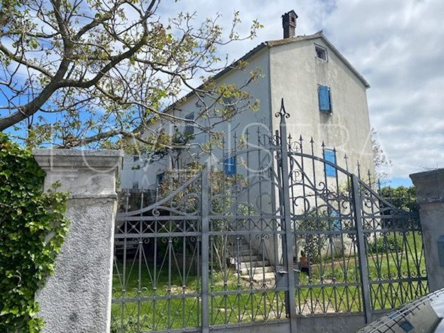 Dom na predaj 339 m² – Poreč