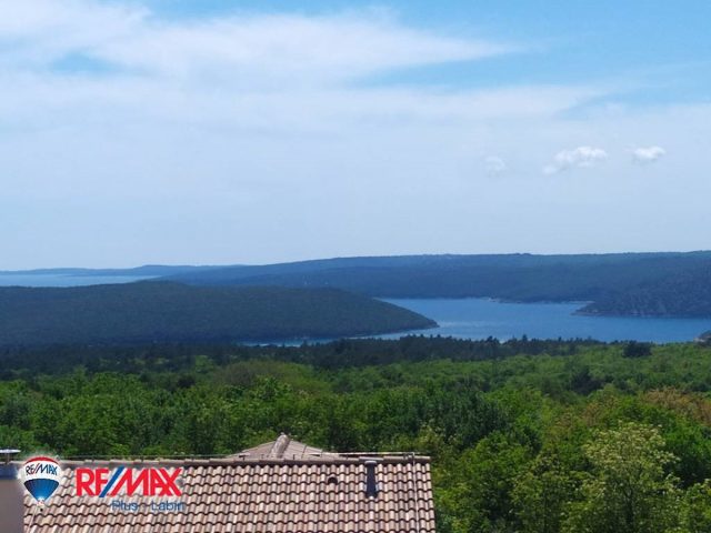Działka na sprzedaż 671 m² – Raša