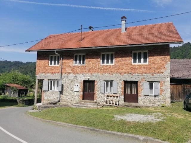 Haus zu verkaufen 300 m² – Lukovdol