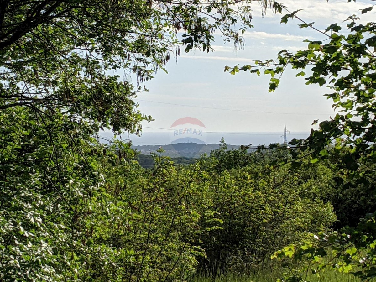 Pozemok Na predaj