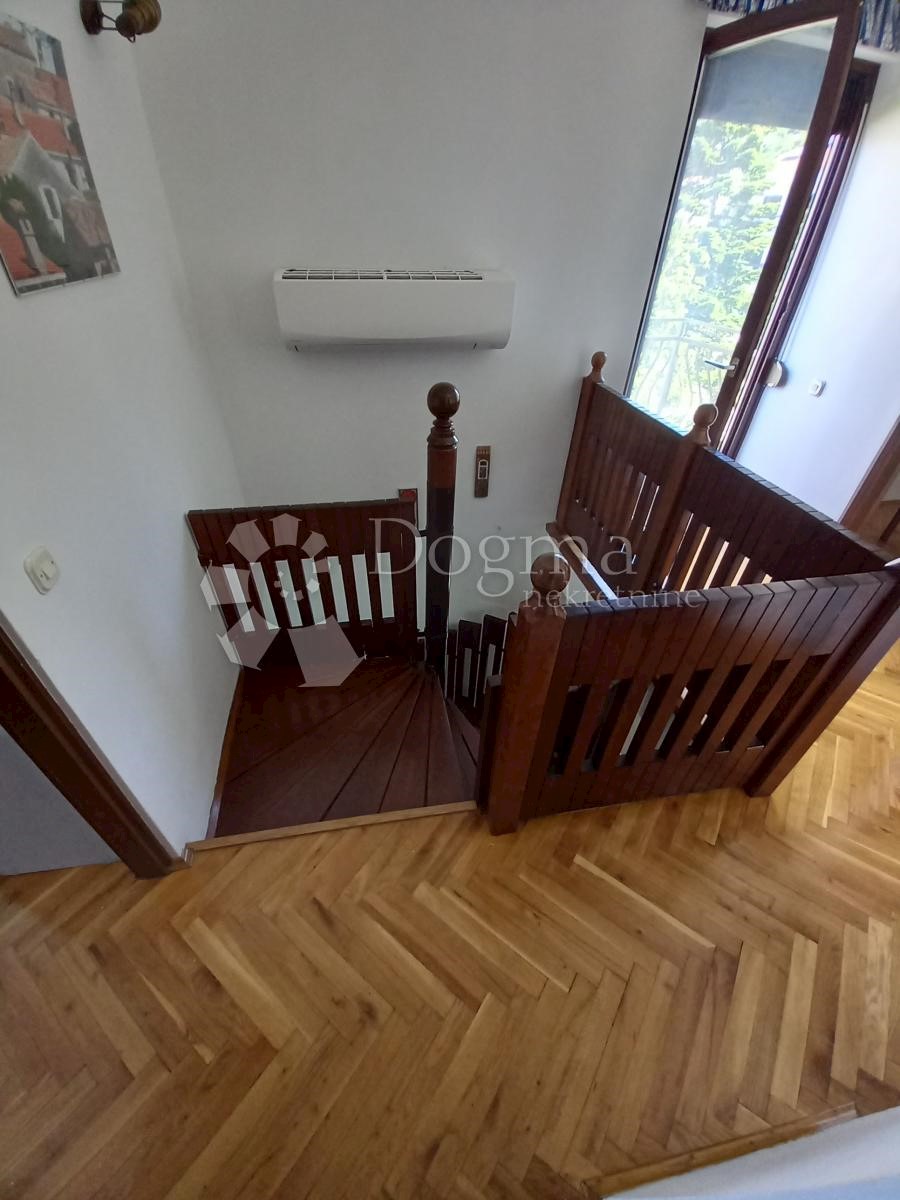 Apartmán Na predaj - PRIMORSKO-GORANSKA  CRIKVENICA 