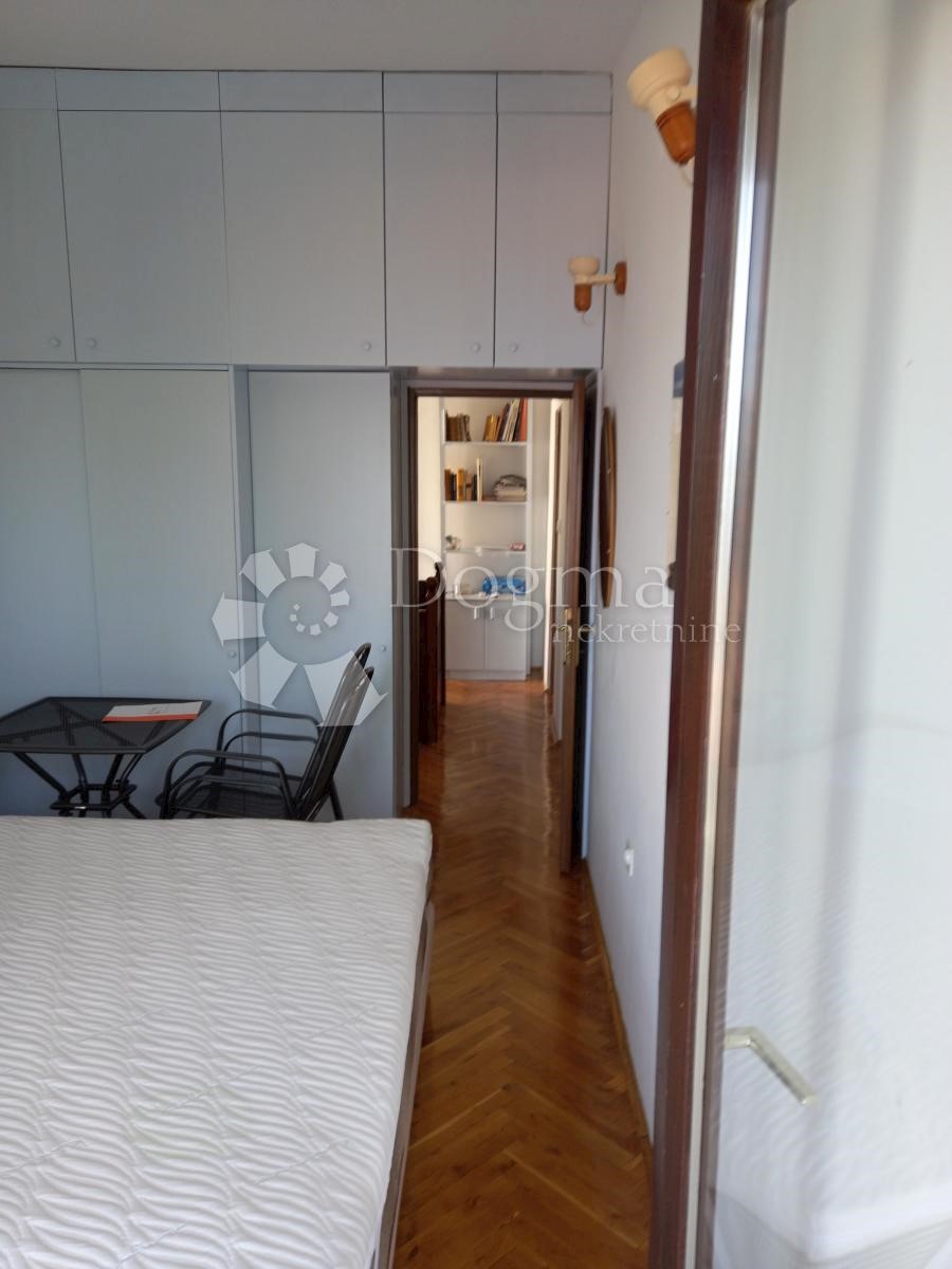 Apartmán Na predaj - PRIMORSKO-GORANSKA  CRIKVENICA 