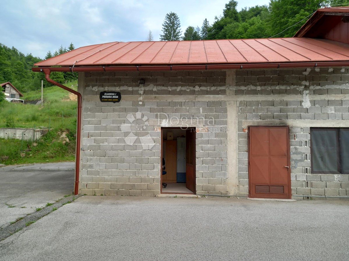 Business premises For sale - PRIMORSKO-GORANSKA  ČABAR 