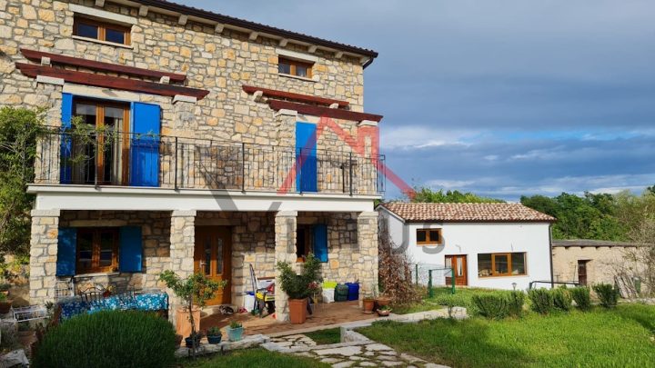Casa in vendita 260 m² – Labin