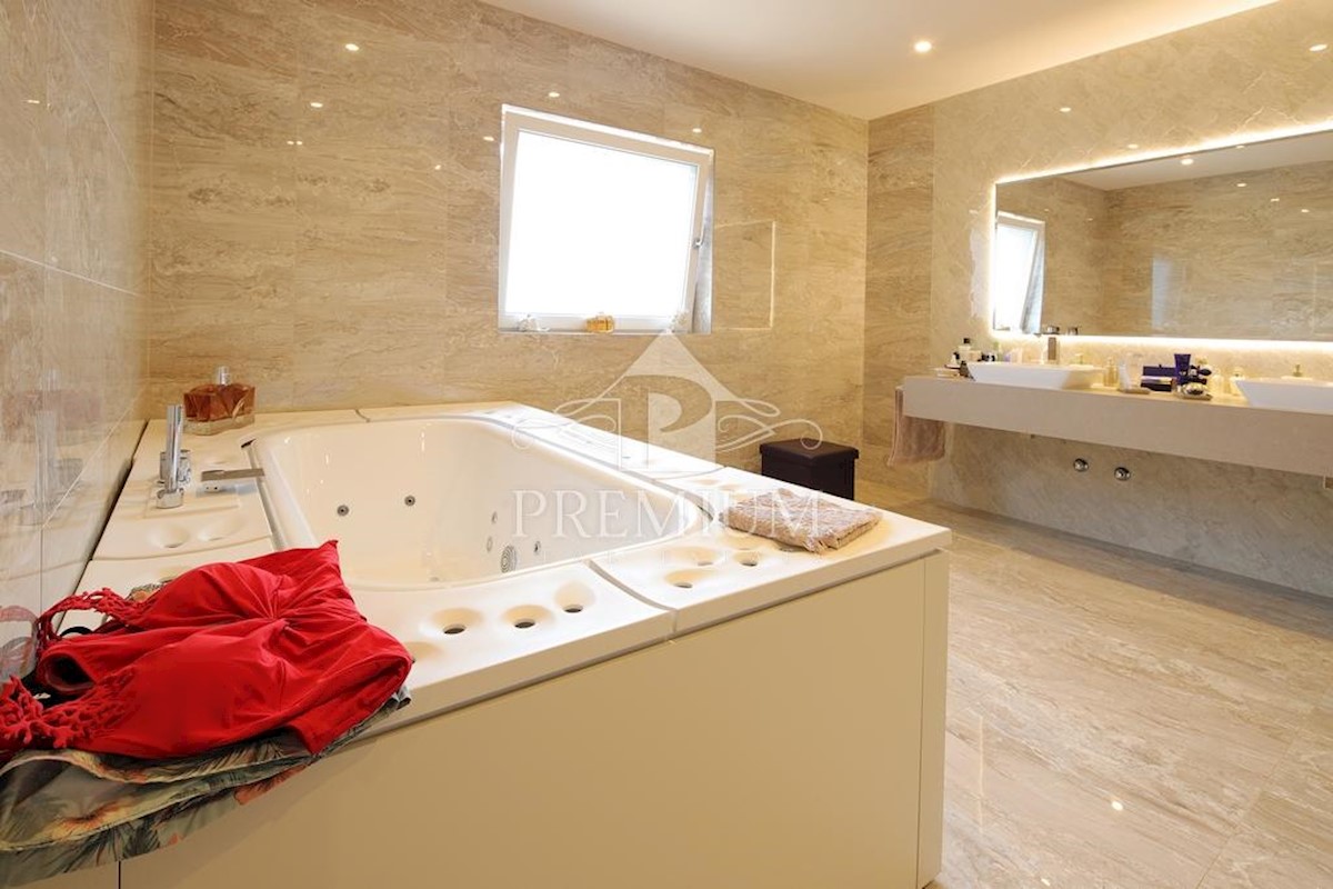 Haus Zu verkaufen - PRIMORSKO-GORANSKA OPATIJA