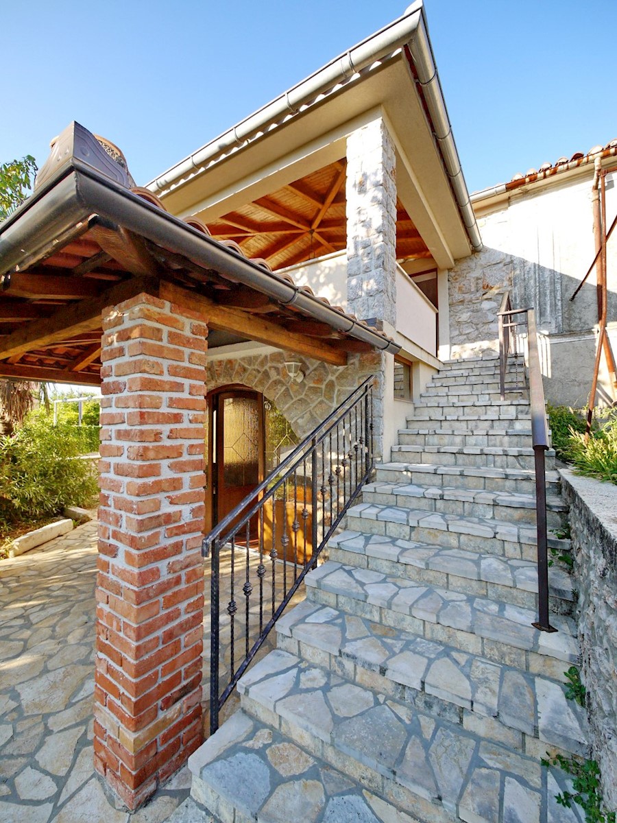 Dom Na predaj - PRIMORSKO-GORANSKA  KRK 