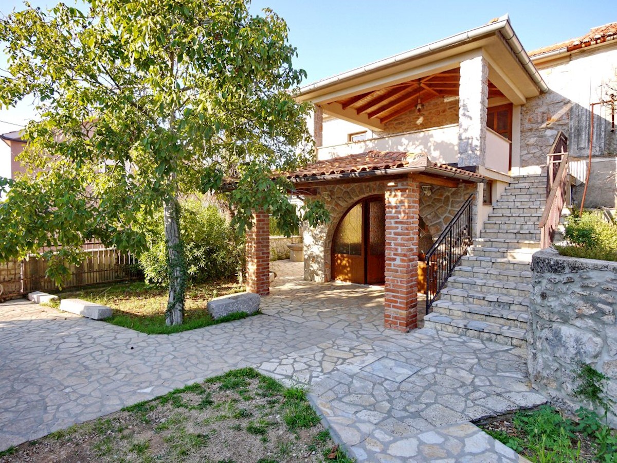 Dom Na predaj - PRIMORSKO-GORANSKA  KRK 