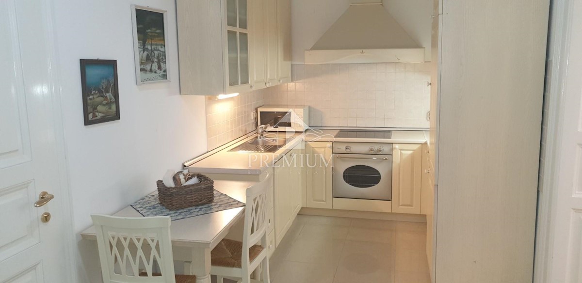 Flat For rent - PRIMORSKO-GORANSKA  OPATIJA 