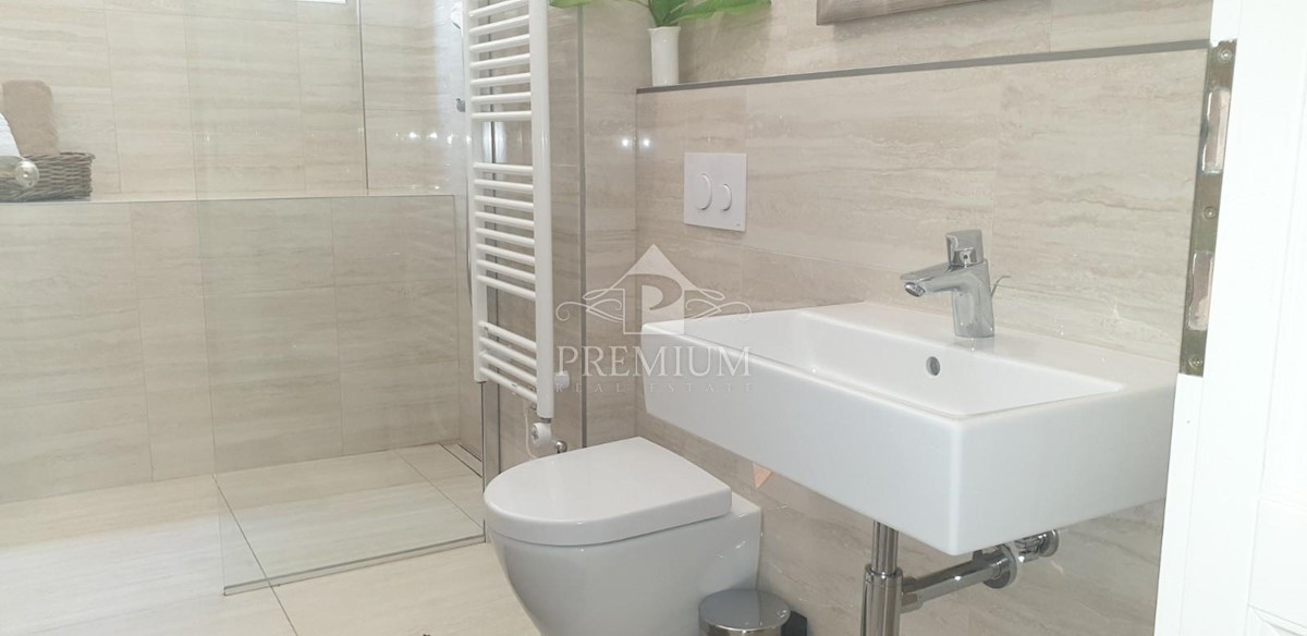 Flat For rent - PRIMORSKO-GORANSKA  OPATIJA 