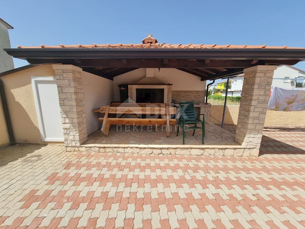 Haus Zu verkaufen - ISTARSKA  POREČ 